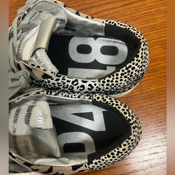 P448 John B Animal Print Sneakers Size 37 - Picture 5 of 12